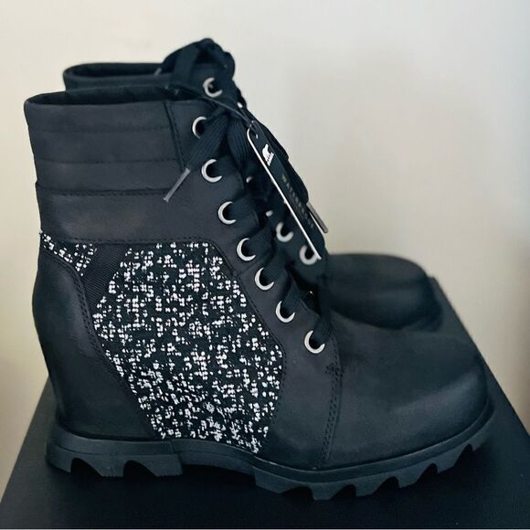SOREL Joan of Arctic Waterproof Wedge‎ III Lexie Lace-Up Bootie, Black, NWT - Picture 4 of 15